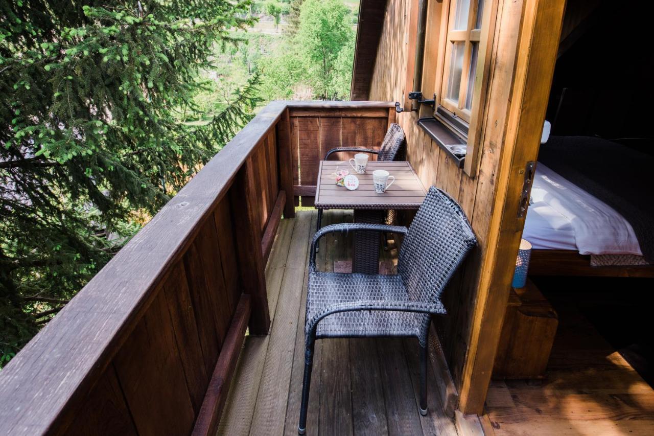 Guesthouse Pod Rastockim Krovom スルニュ エクステリア 写真
