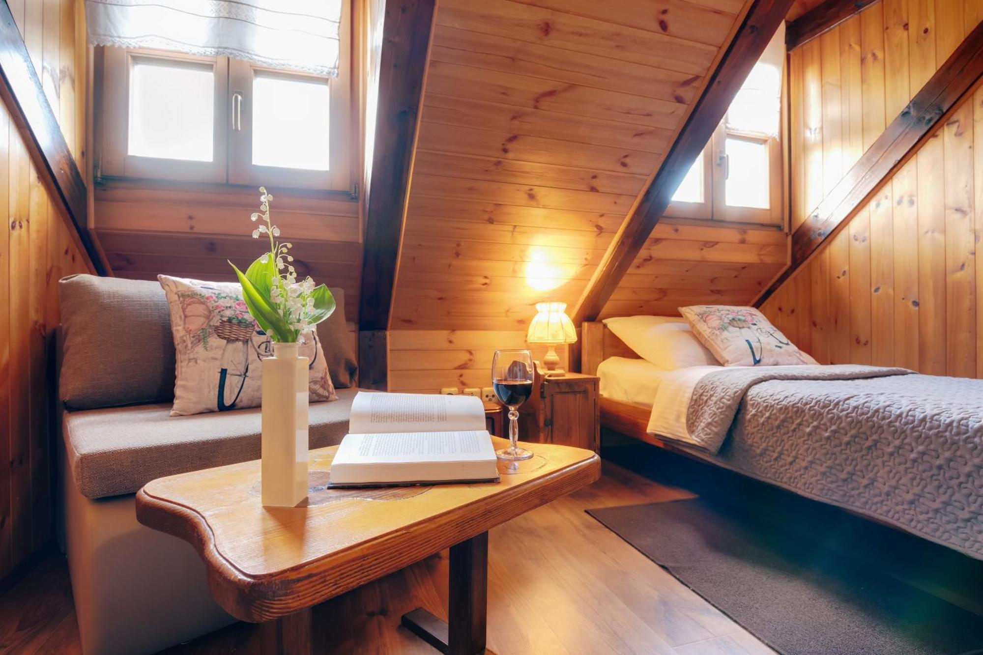 Guesthouse Pod Rastockim Krovom スルニュ エクステリア 写真